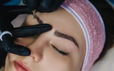 ¿Cómo se hace el microblading?